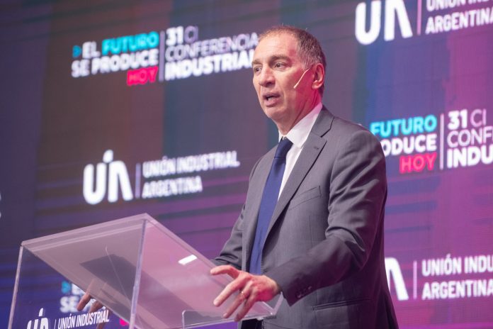 Ante industriales, Santilli anticipó que el Gobierno tendrá consenso para aprobar reformas en el Congreso