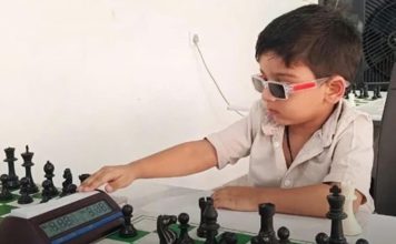 Un niño de tres años se convirtió en el jugador de ajedrez más joven en obtener una calificación oficial de la FIDE