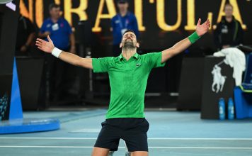 Novak Djokovic derrotó a Jannik Sinner en un vibrante partido y se clasificó a la final del Abierto de Australia