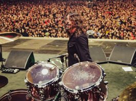 El género musical que Dave Grohl llamó «un deporte para bateristas»