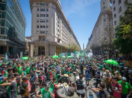 El Gobierno les descontará el día a los estatales que se adhieran al paro nacional contra la reforma laboral