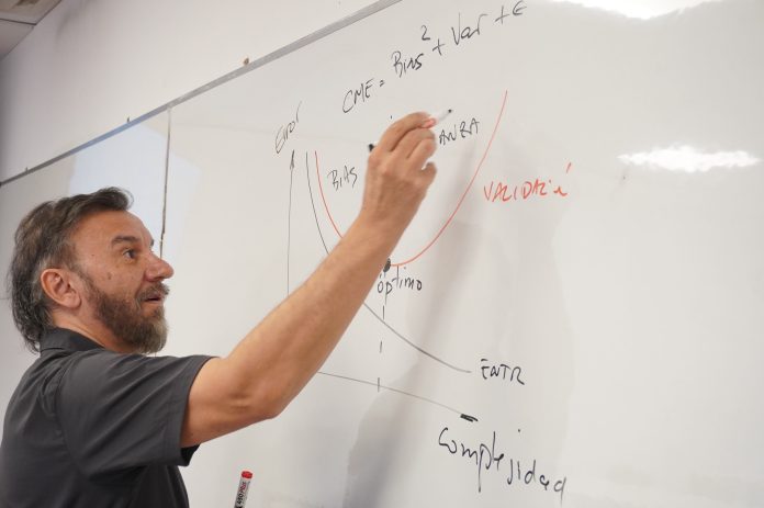 El ingeniero (y músico) argentino que fue pionero en IA en el país