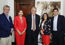 Tres senadores se fueron del interbloque peronista y el PJ quedó con la menor representación desde 1983