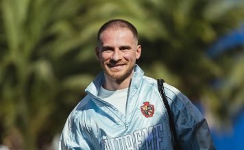 Alexis Mac Allister sorprendió con un nuevo corte de pelo en homenaje a su padre: la reacción de su pareja