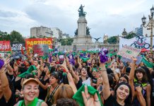 Día de la Mujer 2026: 90 frases para enviar por WhatsApp