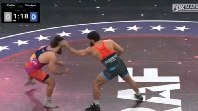 El gesto antideportivo entre dos luchadores que desató una batalla campal en medio de una pelea