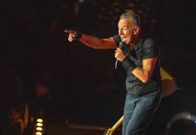 La «mejor banda de garage del mundo entero” según Bruce Springsteen