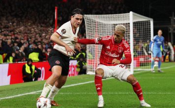 “No podía ver, tenía crema facial en la cara”: la insólita declaración de una figura de la Premier League que causó revuelo