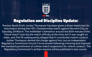 Un futbolista pateó una botella de agua, golpeó a un espectador y recibió una dura sanción por “conducta violenta”