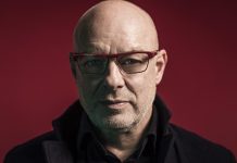 Brian Eno explica cómo atravesar el burnout y encontrarle sentido a la vida