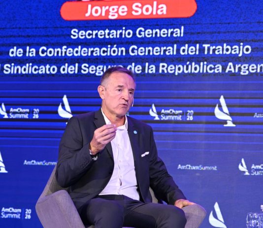 El secretario general de la CGT apuntó contra el plan económico y la falta de empleo