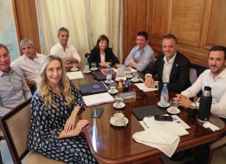 El trasfondo de la reunión de la mesa política y los proyectos clave que busca impulsar el Gobierno para salir del caso Adorni