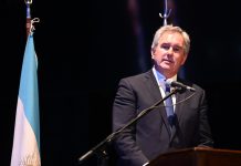 Emotivo homenaje a las víctimas del Holocausto: “La Argentina conoce en carne propia lo que significa el antisemitismo”