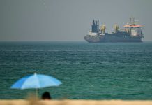 Estafan con criptomonedas a los barcos que quieren transitar el Estrecho de Ormuz