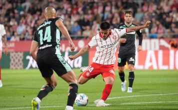 La espectacular apilada del Diablito Echeverri que le permitió al Girona abrir el marcador frente al Betis