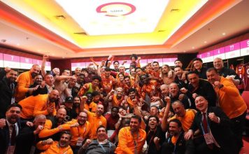 Los gestos de Icardi ante los ojos de la China Suárez que dispararon las especulaciones sobre su futuro