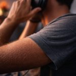 Por qué algunas personas experimentan «piel de gallina» al escuchar música