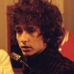 3 artistas que se burlaron de Bob Dylan en sus canciones
