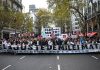 Fuerte reclamo de los trabajadores de la salud en Plaza de Mayo en contra del ajuste en el sector
