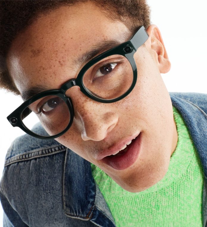 Google presentó los anteojos inteligentes hechos con Samsung para asediar el imperio de Meta y Ray-ban