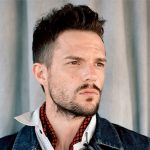 La canción que cambió la vida de Brandon Flowers: «Me bautizaron con este tema»