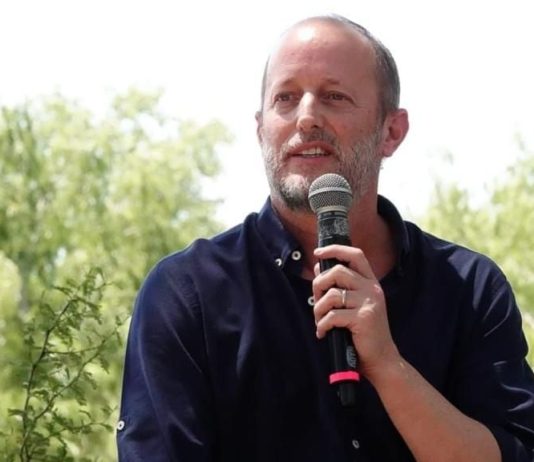 El juez Luis Armella no hizo lugar al pedido de detención de Martín Insaurralde, pero le prohibió salir del país