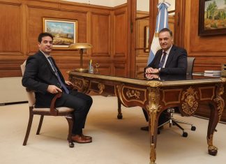En su primera actividad como vocero, Ravier conversó con Adorni y protagoniza una serie de reuniones en Casa Rosada