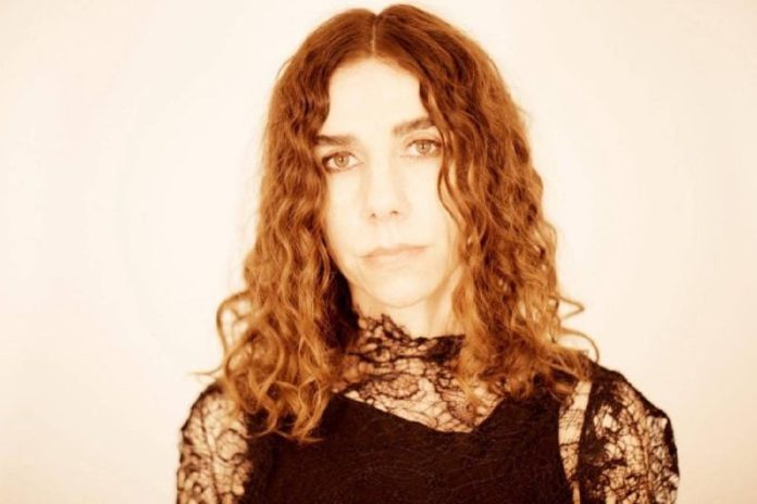 La gira que llevó a PJ Harvey a cuestionar todo lo que hacía: «Fue aterrador»