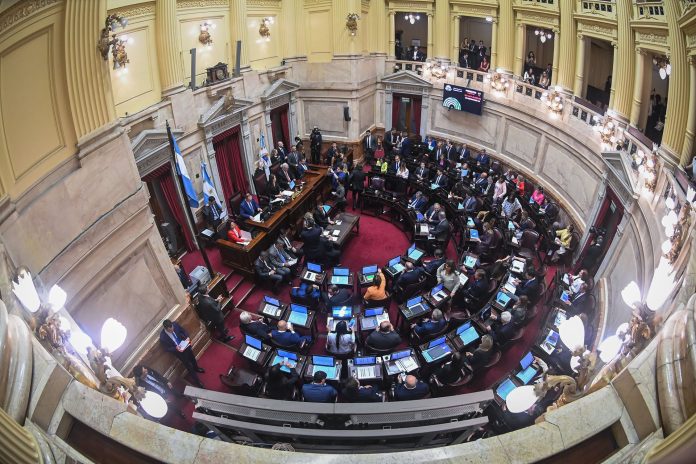 Los libertarios se preparan para una semana con comisiones y recinto en el Senado mientras esquivan leyes sin votos