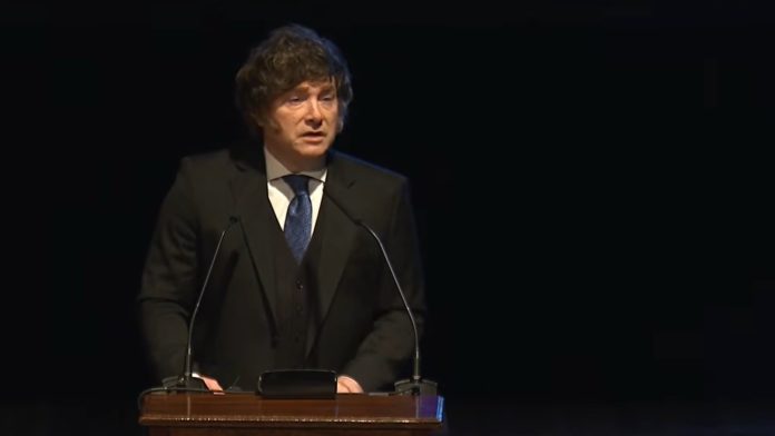 Milei participó de un homenaje al Rebe de Lubavitch y defendió el capitalismo: “Es el sistema que Dios preparó”