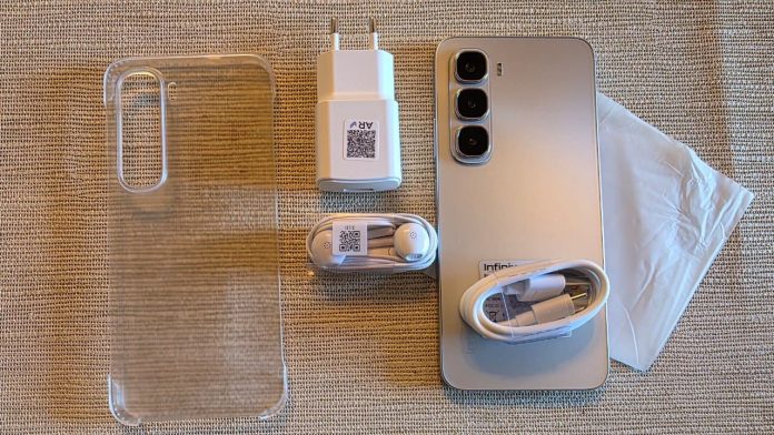 Probamos el Hot 60i de Infinix, un smartphone que viene lleno de accesorios