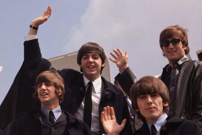 3 canciones de The Beatles con errores