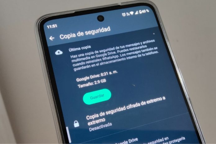 Así se puede vaciar la papelera de WhatsApp para liberar espacio en el teléfono