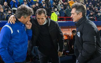 El divertido cruce entre Arruabarrena y Guillermo Barros Schelotto tras el empate entre Boca y Vélez: “Me voy porque él pide que me vaya”