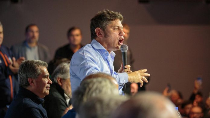 Kicillof visitó Chaco en tono de campaña y criticó a Milei: “Que vaya a estudiar economía de nuevo”