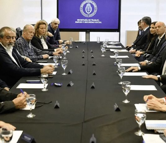 Otra pelea con el Gobierno: la CGT reclamó una reunión presencial para discutir el aumento del salario mínimo