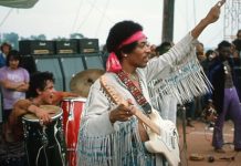 Sale a la luz un video inédito de Jimi Hendrix en Woodstock filmado desde el escenario