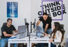 Vendía jazmines a los 6 años y hoy dirige una empresa que tuvo a Google como cliente