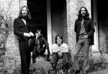 3 canciones que hablan sobre volver al pasado