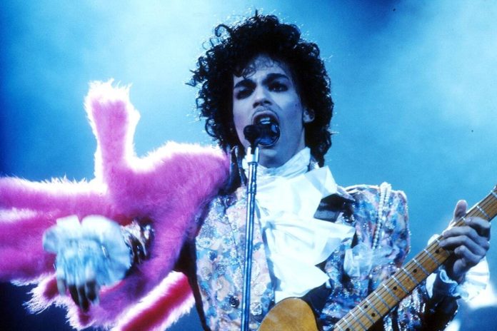 5 canciones dedicadas al sábado