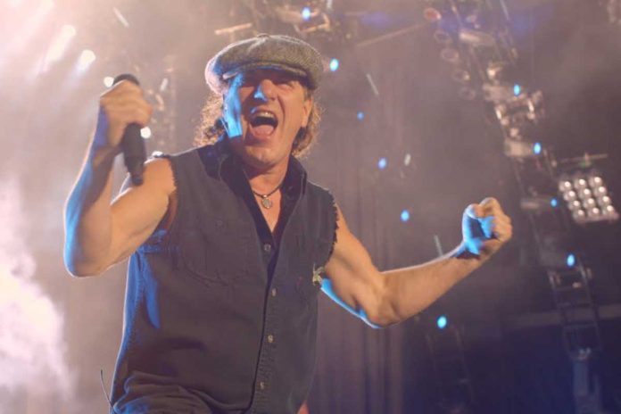 Brian Johnson no confiaba en este disco de AC/DC: “Pensé que había quedado horrible”