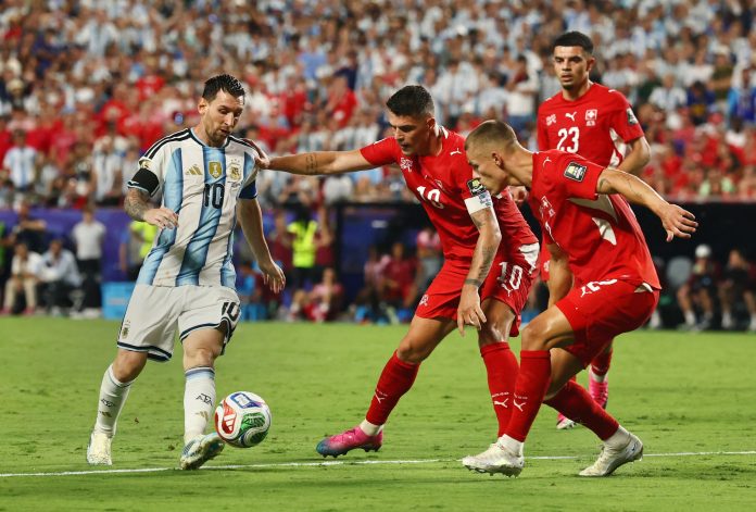Es una estrella de su selección, enfrentó a Argentina en el Mundial y podría ir a la cárcel por falsificar un documento médico