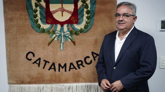 Jalil no competirá por su reelección en Catamarca y pone en suspenso su apoyo a la eliminación de las PASO