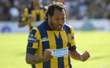 Jugó 20 años en la élite del fútbol argentino, ganó dos títulos y hoy trabaja de albañil con su papá: “Estamos laburando de eso y me gusta”
