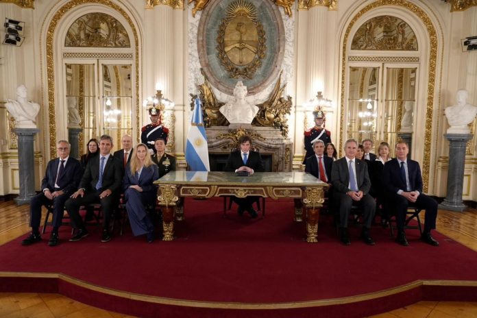 Las 12 claves de la ley de Defensa de la Soberanía por Malvinas: régimen de derribo, multas y penas de hasta 20 años