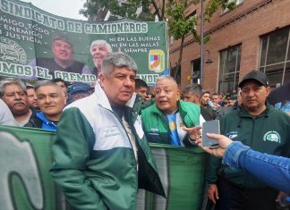 Camioneros presionó en la calle por las indemnizaciones de USD 200 millones, pero no se incluirán en los nuevos pliegos