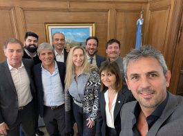 La suba del Riesgo País profundiza la interna del Gobierno y crece la presión para suspender las PASO