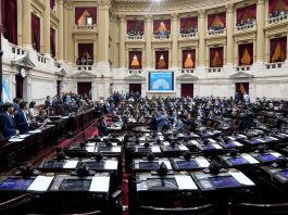 La UBA lanzó una plataforma para rastrear los votos, proyectos e intervenciones de cada diputado y senador en el Congreso