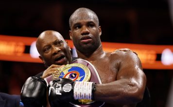 Le dio una brutal paliza a su rival, obligó al rincón a tirar la toalla y retuvo el título mundial: el fulminante KO de Daniel Dubois