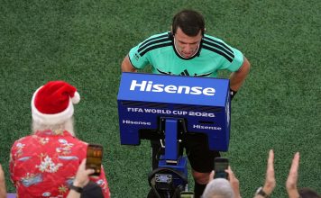 Más tecnología, nuevas facultades para el VAR y controles contra las pérdidas de tiempo: los cambios que analizan en el fútbol
